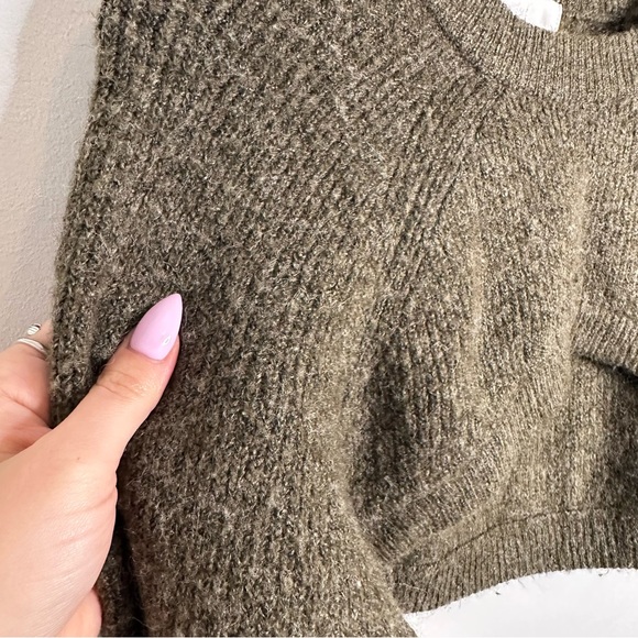 H&M Cropped Sweater Cozy Forest Green - Picture 7 of 8